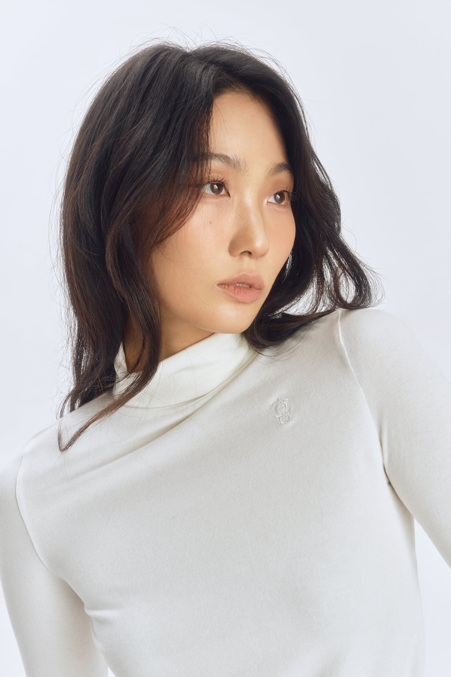 The Knights Turtleneck in White